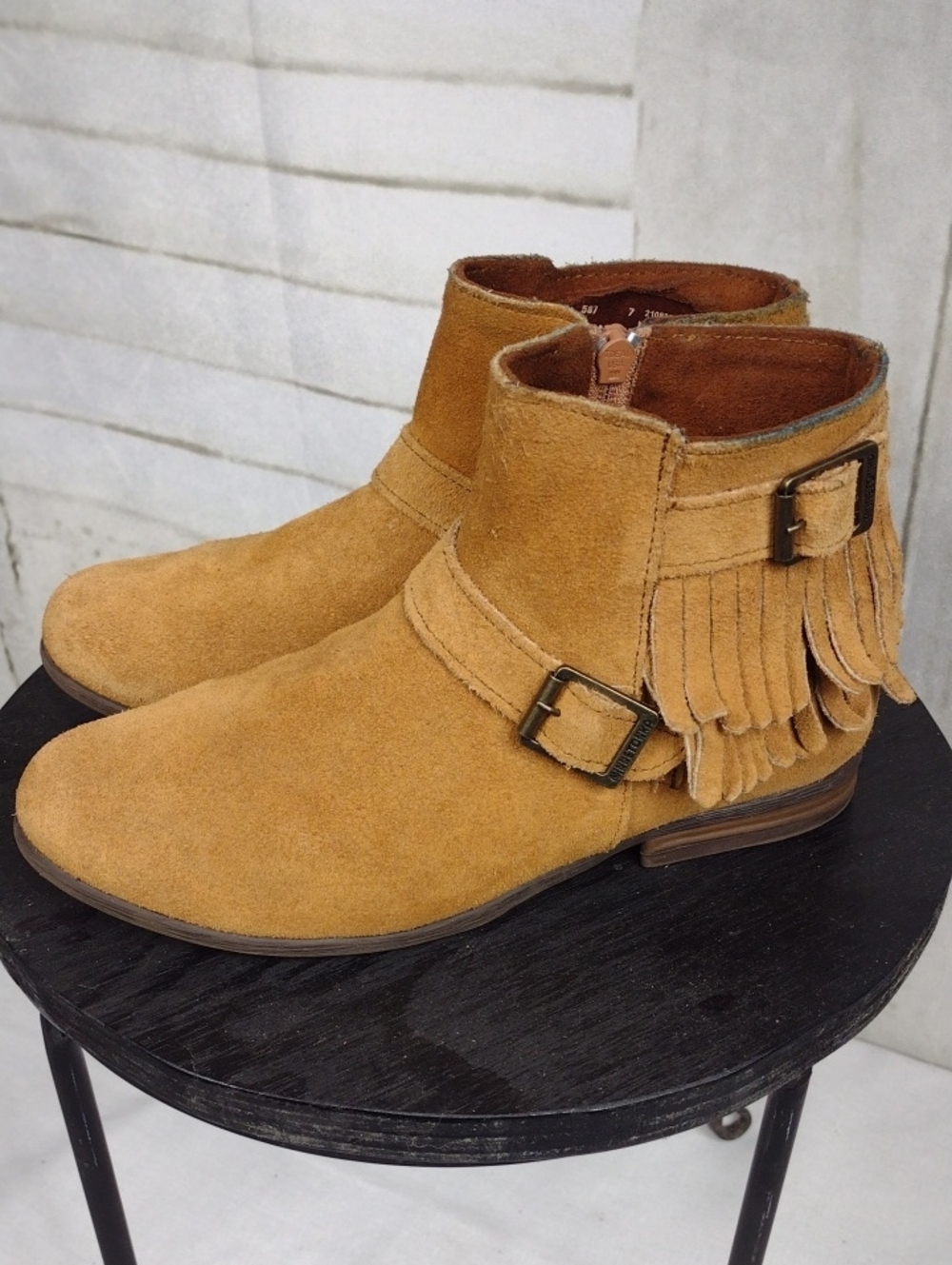 Minnetonka Fringe Suede Ankle Boots - Camel Size 7